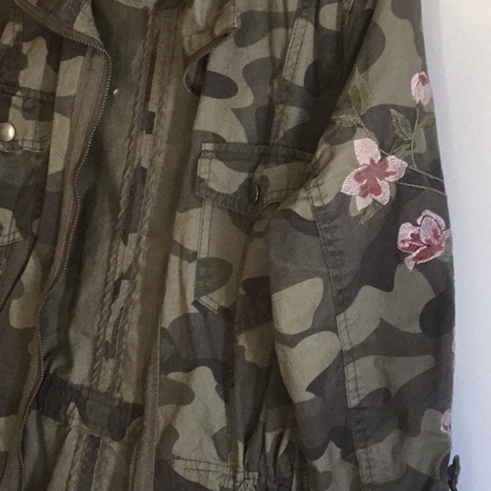 Utility Light Jacket - image 3